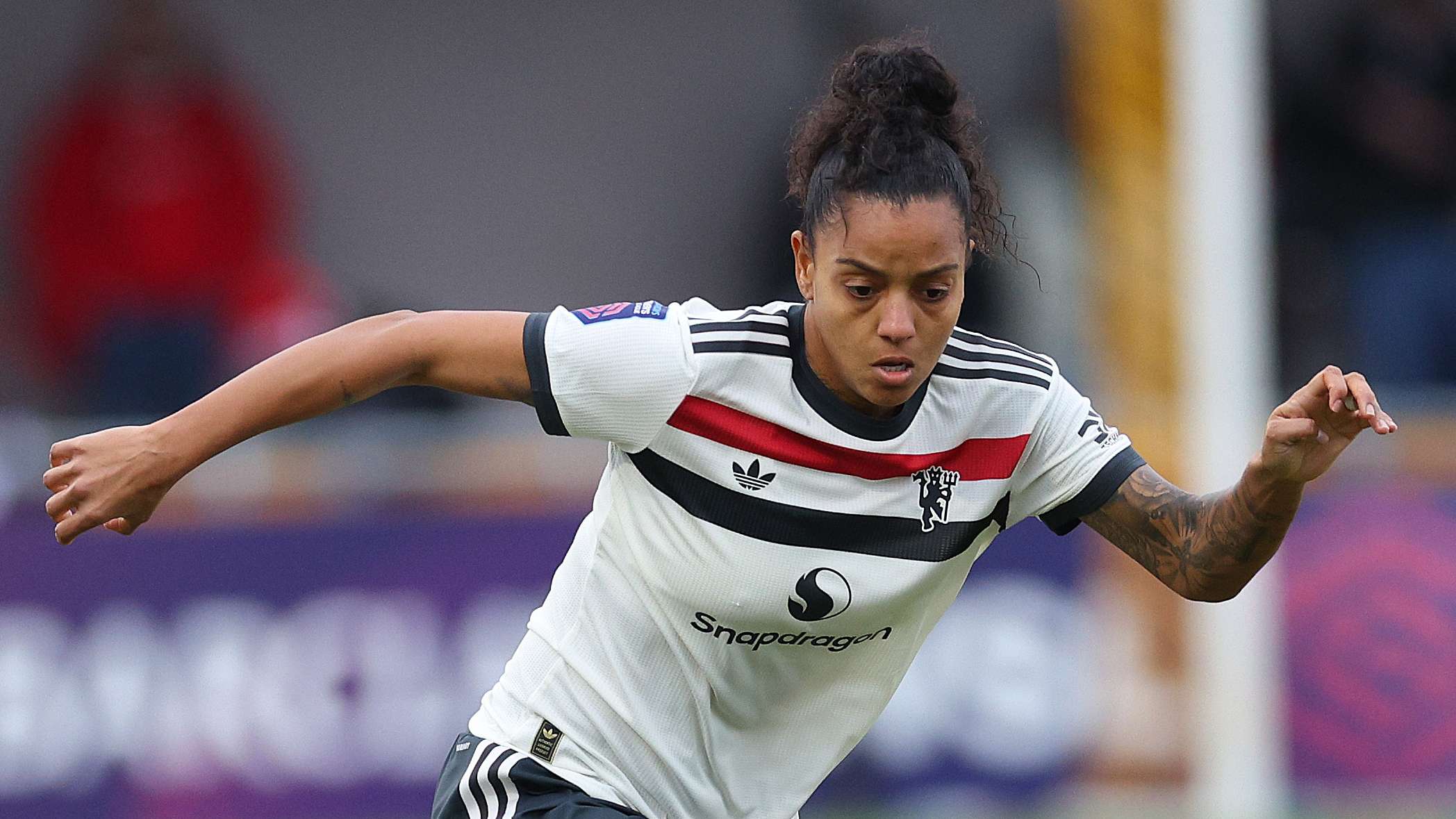 津媒：杜月徵缺与U20国足磨合，海归身份不能保证他获稳定主力.